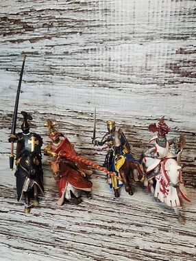 Medieval Knight Jousting Schleich Toys - Set of 4 (Red, Black, Gold, White)